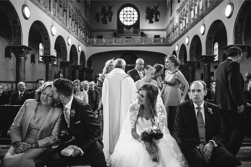 beso-ceremonia-fotografia-boda-zaragoza